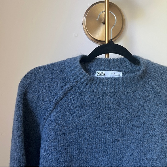ZARA Cropped Cozy Knit Sweater - Picture 3 of 6